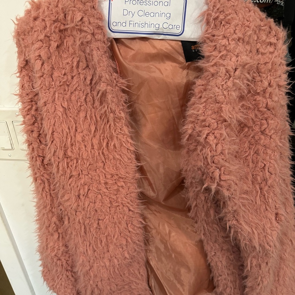 Ambiance Outerwear Faux fur Soft Beautiful Pink coat Size Large
